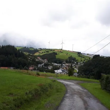 Semesterbostad Hillside *